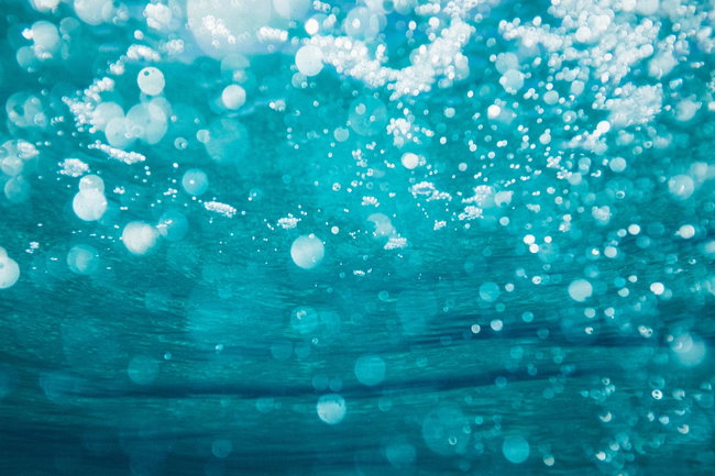 unterwasser blubberblasen