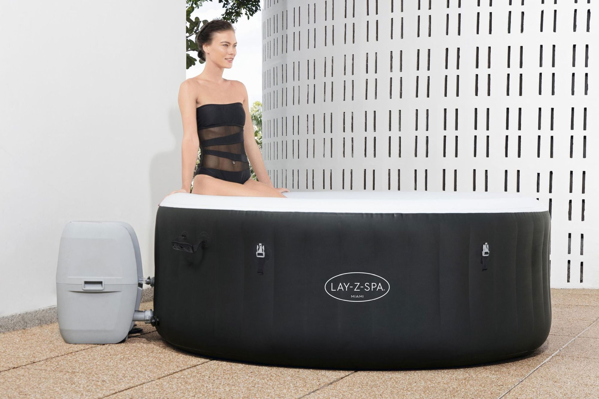 Bestway LAY-Z-SPA Miami AirJet Whirlpool Ø 180 x 66 cm für 4 Personen