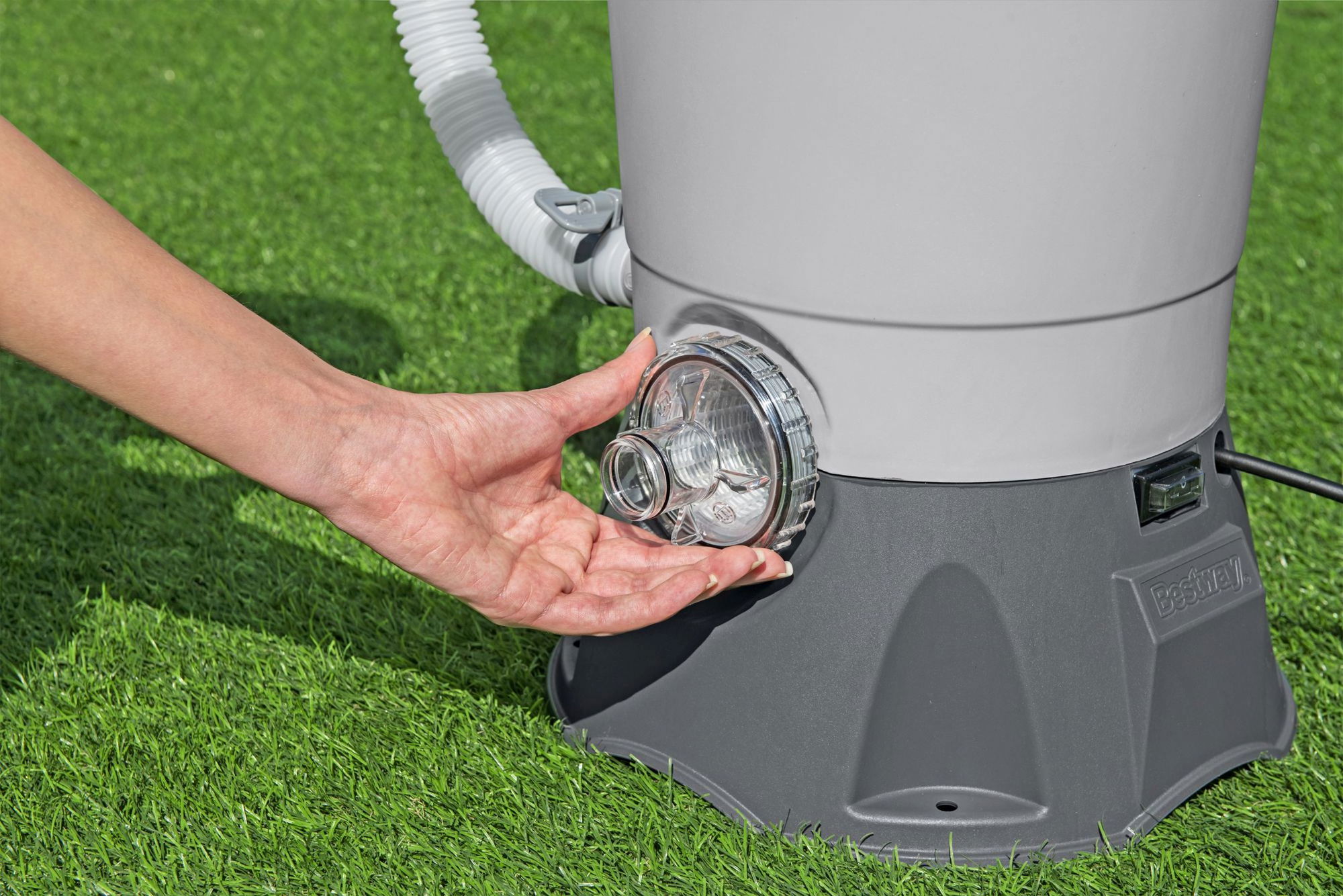 Bestway Sandfilteranlage 3.596 lh 85 W für Pools 1.100–16.600 l Bestway Sandfilteranlage 3.596 lh 85 W für Pools 1.100–16.600 l