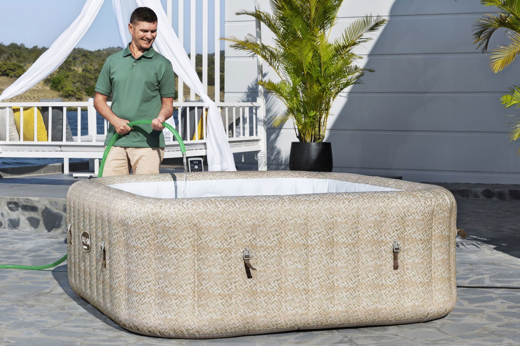 Bestway LAY-Z-SPA Rome AirJet Whirlpool 7 Personen 201 x 201 cm Bestway LAY-Z-SPA Rome AirJet Whirlpool 7 Personen 201 x 201 cm